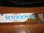 Daiktas sensodyne jautriems dantims