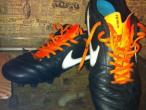 Daiktas nike tiempo flight