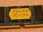 Daiktas RAM PC133 256MB